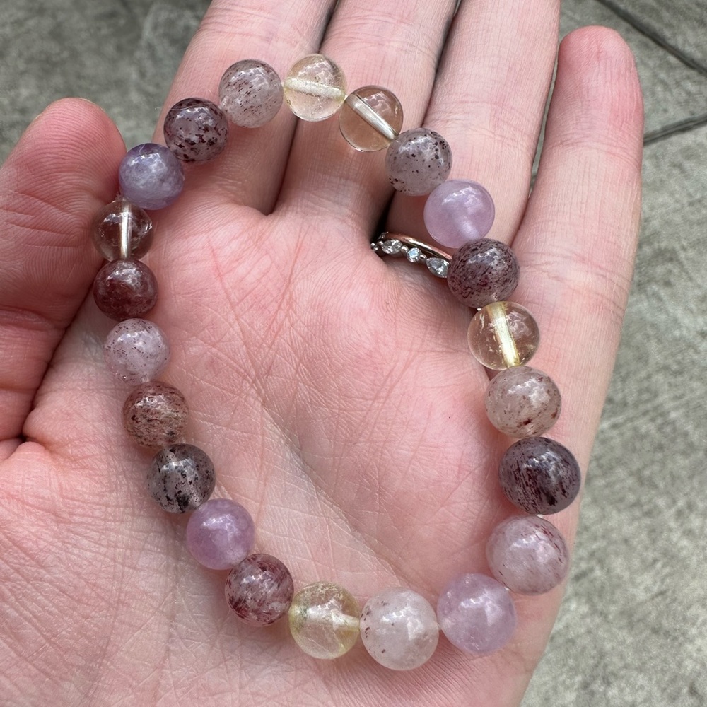 “Super 7” Beaded Crystal Bracelet - 8 mm bead size